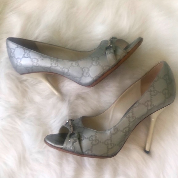 Gucci Women's GG logo Embossed Silver Heels Size 37/ US 6  "COA" - Picture 1 of 12